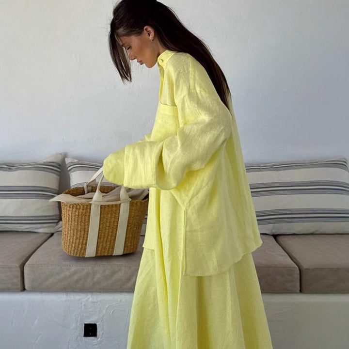 Damernas luftiga maxiklänning med elegant skjortkrage Mirla-Eva Jonsson