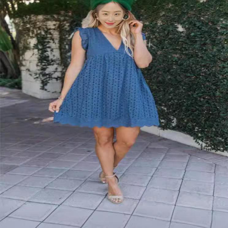 Damernas luftiga midiklänning med romantiska volangdetaljer Eva Jonsson-Eva Jonsson