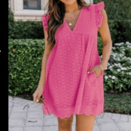 Damernas luftiga midiklänning med romantiska volangdetaljer Eva Jonsson-Eva Jonsson