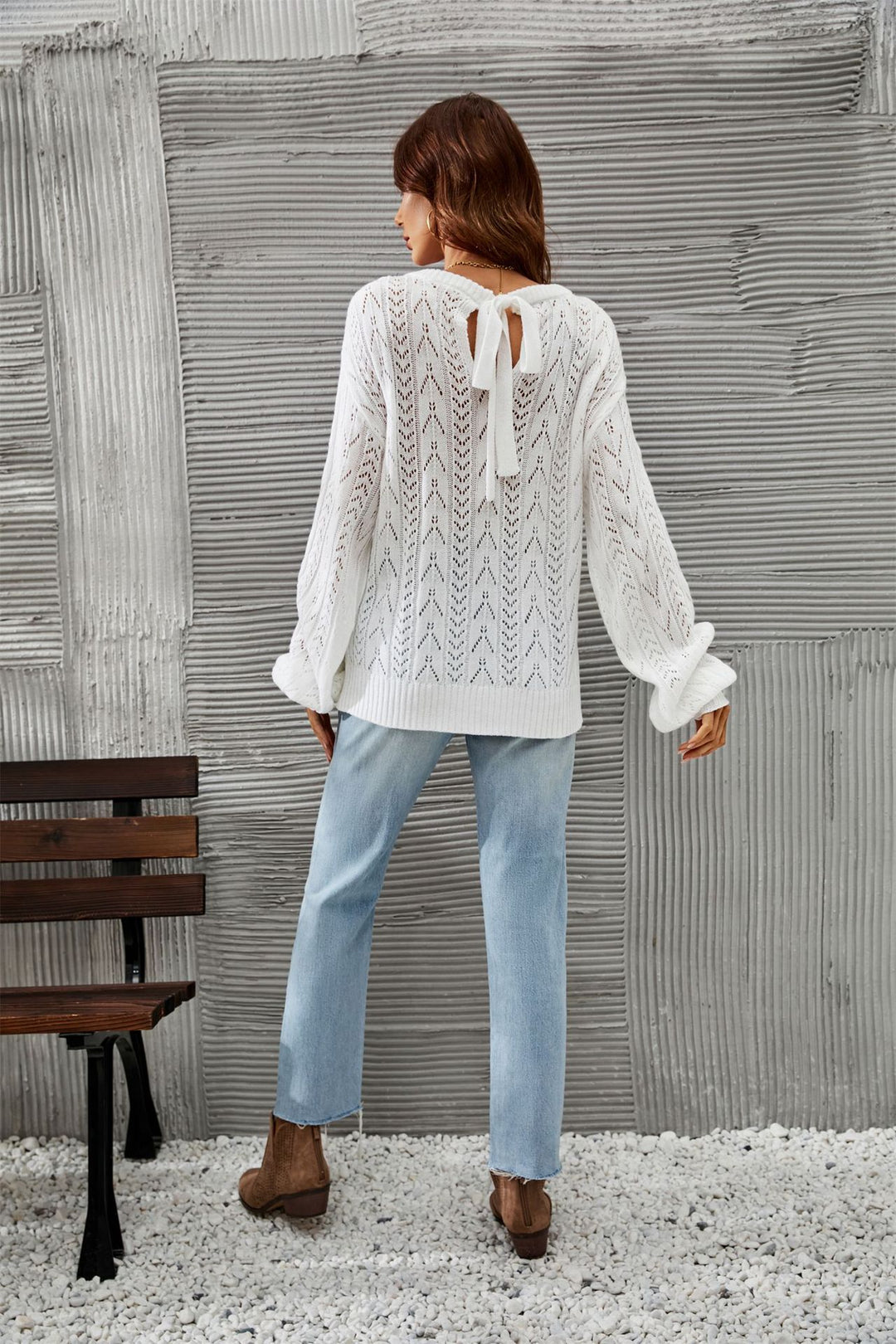 Damernas luftiga stickade tröja med modernt hålmönster Eva Jonsson-Eva Jonsson