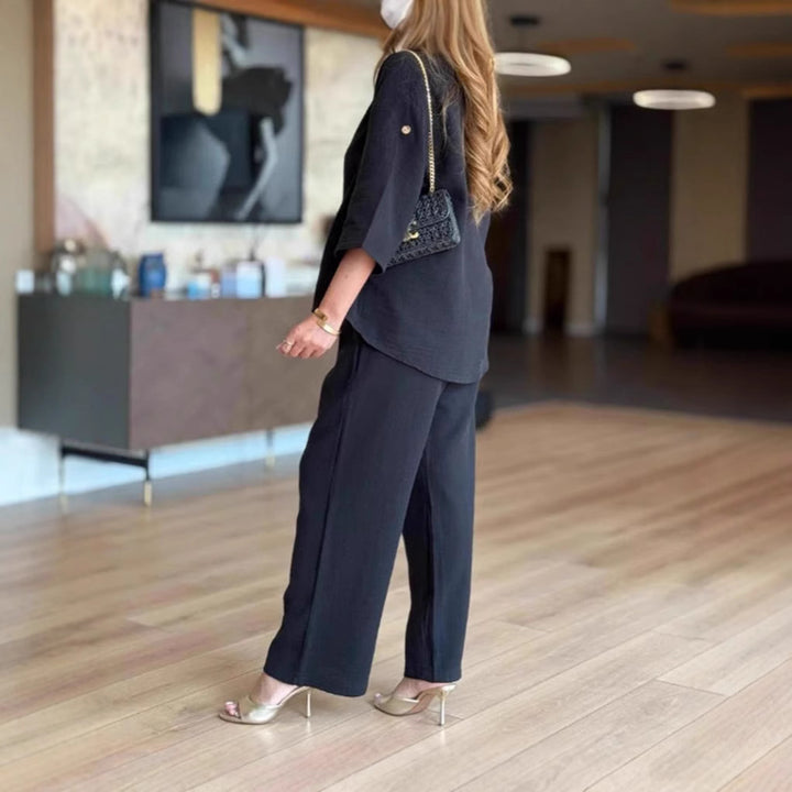 Damernas luftiga tvådelade linnekostymset med knappdetaljer Eva Jonsson-Eva Jonsson