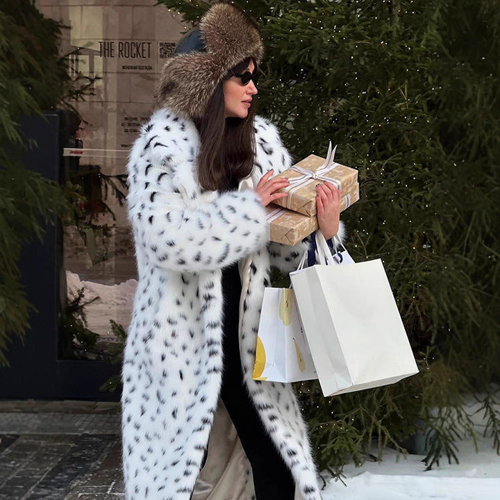 Damernas lyxiga konstfälljacka med iögonfallande djurmotiv Eva Jonsson-Eva Jonsson