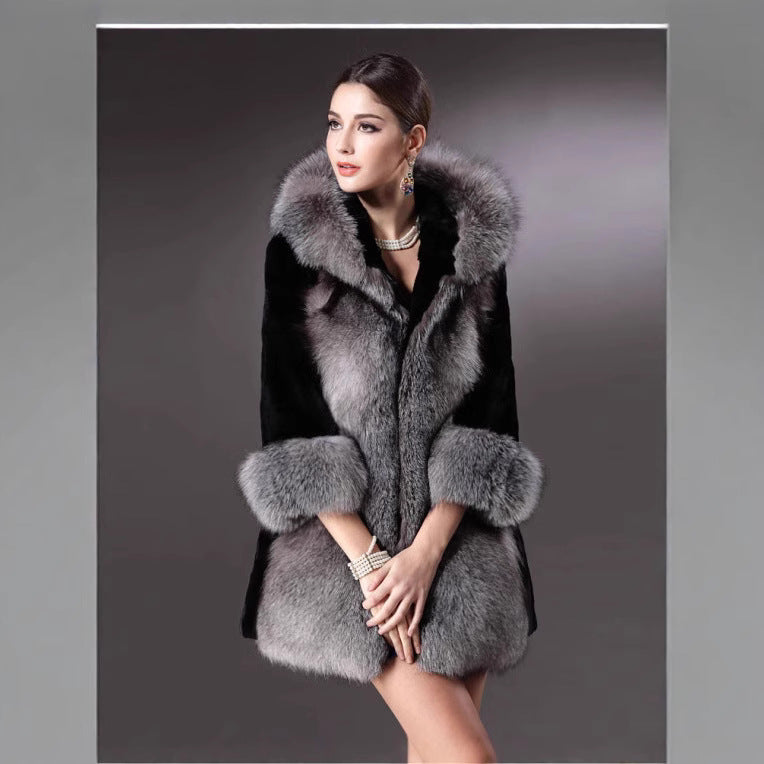Damernas lyxiga konstpälsjacka med huva och dekorativa detaljer Eva Jonsson-Eva Jonsson