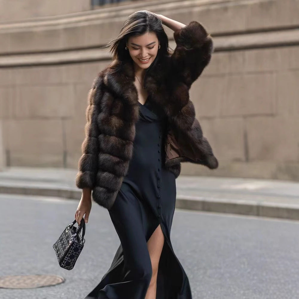 Damernas lyxiga mysfälljacka i modedesign Eva Jonsson-Eva Jonsson