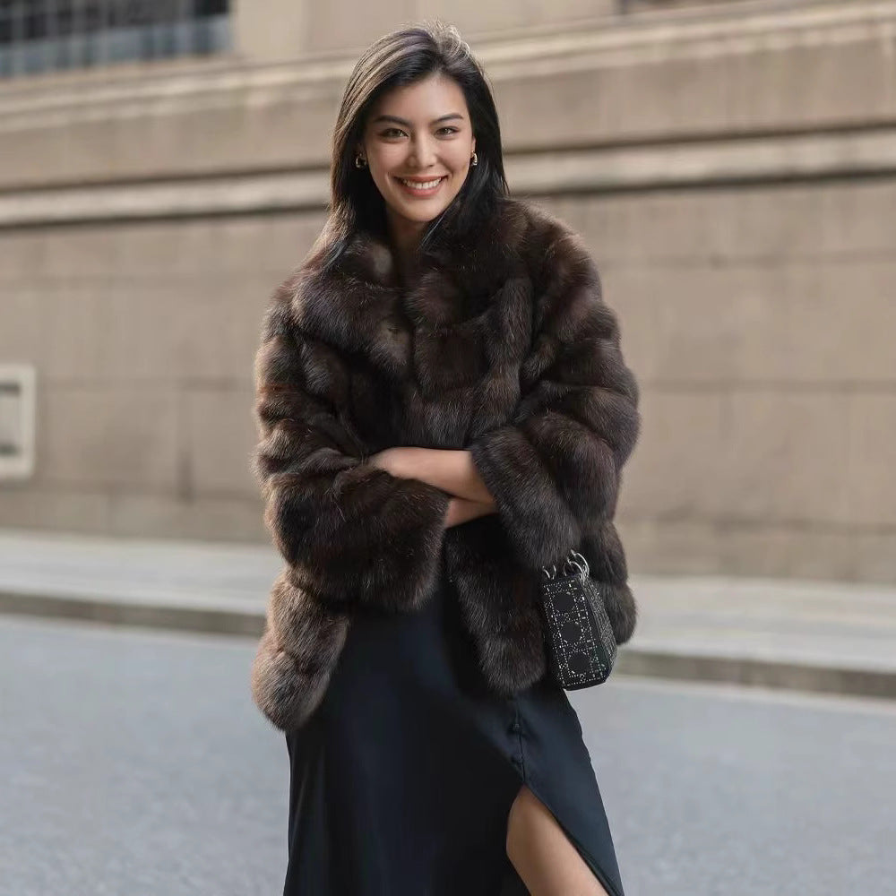 Damernas lyxiga mysfälljacka i modedesign Eva Jonsson-Eva Jonsson