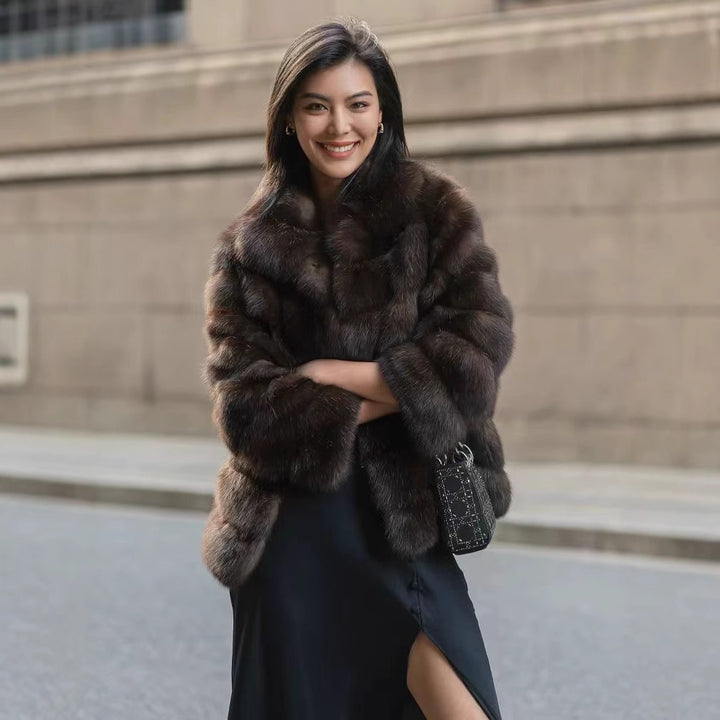 Damernas lyxiga mysfälljacka i modedesign Eva Jonsson-Eva Jonsson