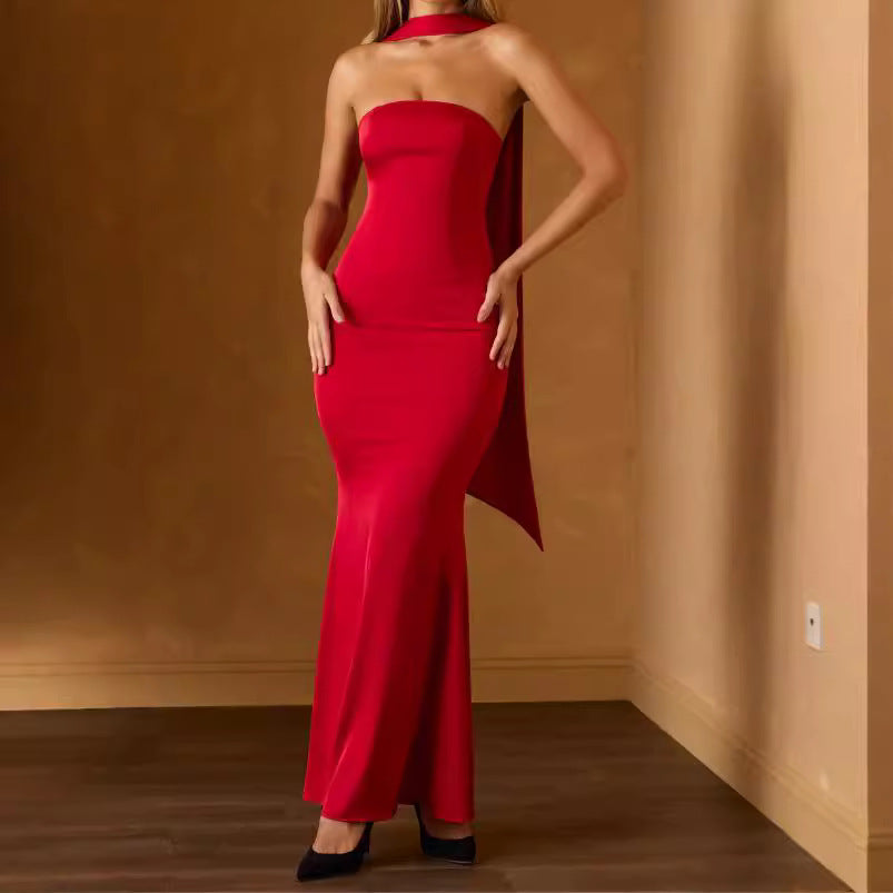 Damernas maxiklänning i elegant stil med smal passform Eva Jonsson-Eva Jonsson