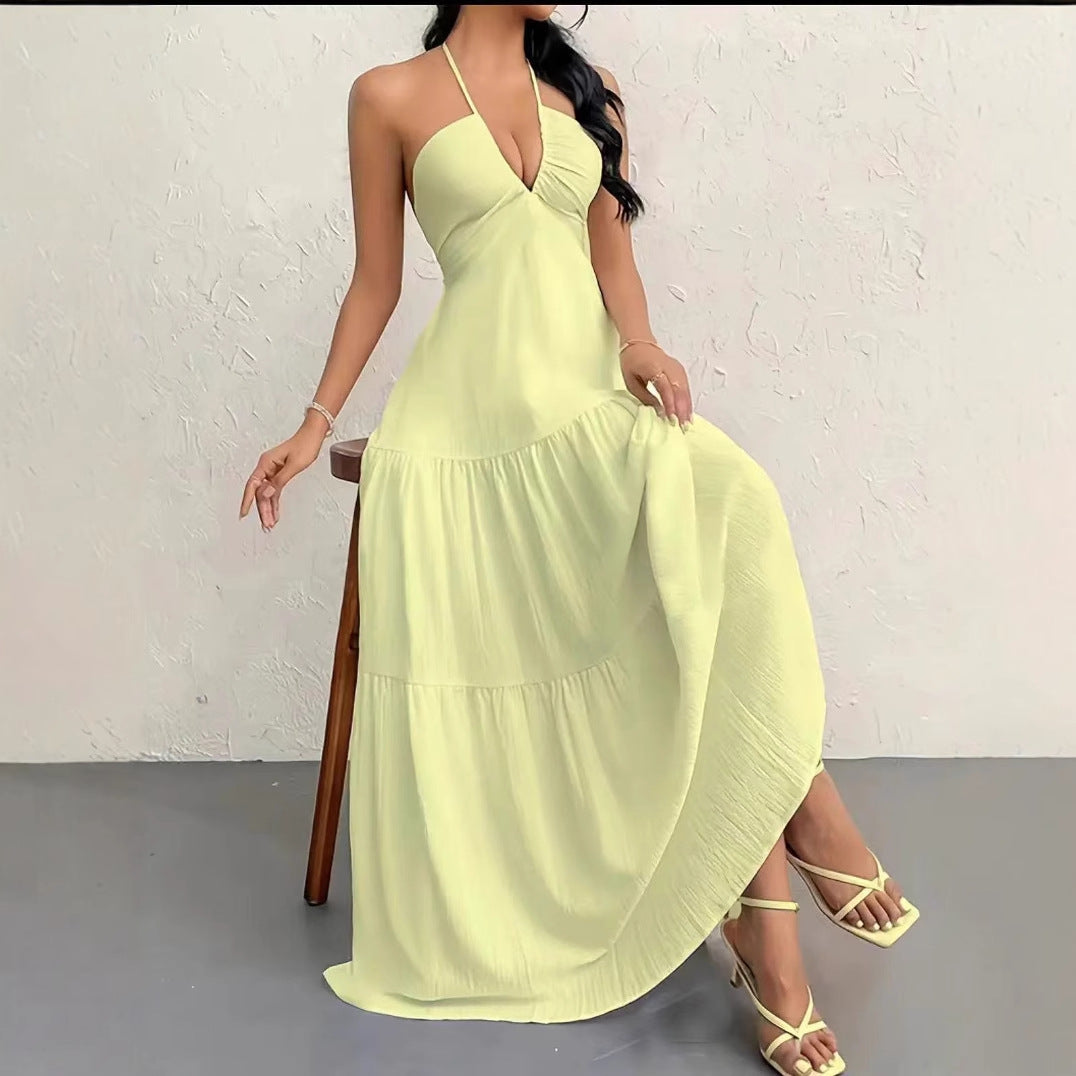 Damernas maxiklänning med axelbar design och avslappnade volangdetaljer Eva Jonsson-Eva Jonsson