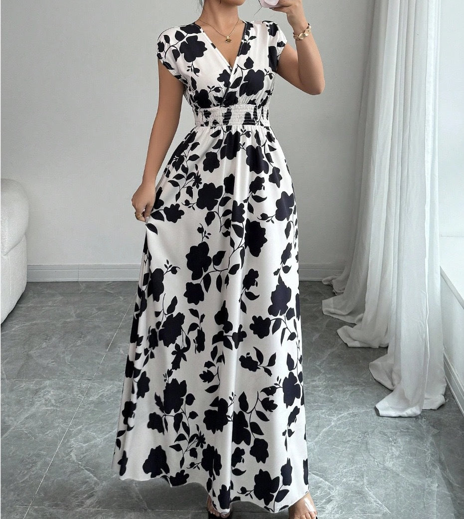 Damernas maxiklänning med blommönster Eva Jonsson-Eva Jonsson