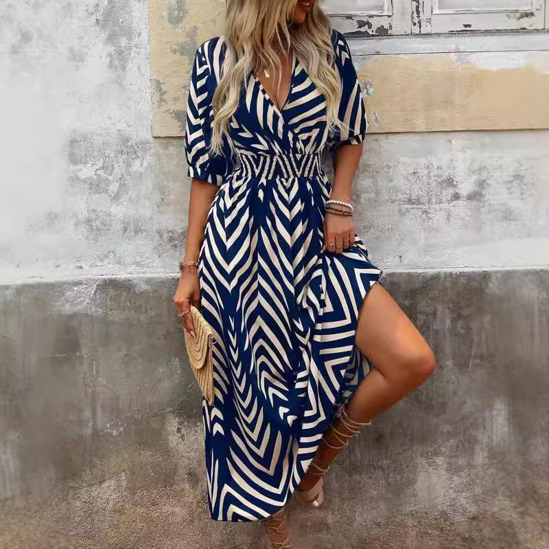Damernas maxiklänning med draperad look och modernt Chevron-mönster Eva Jonsson-Eva Jonsson