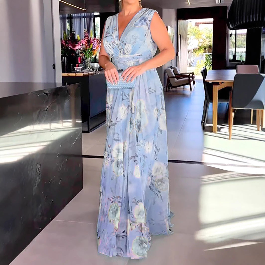 Damernas maxiklänning med flödande chiffong och romantisk blomstermaskinbroderi Mirla-Eva Jonsson