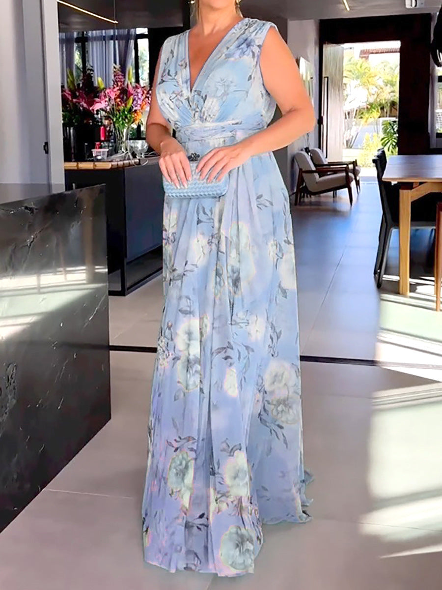 Damernas maxiklänning med flödande chiffong och romantisk blomstermaskinbroderi Mirla-Eva Jonsson
