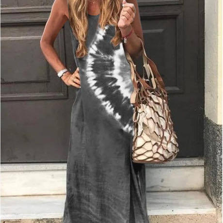 Damernas maxiklänning med modern tie-dye design och avslappnad passform Mirla-Eva Jonsson