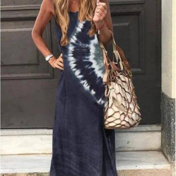 Damernas maxiklänning med modern tie-dye design och avslappnad passform Mirla-Eva Jonsson