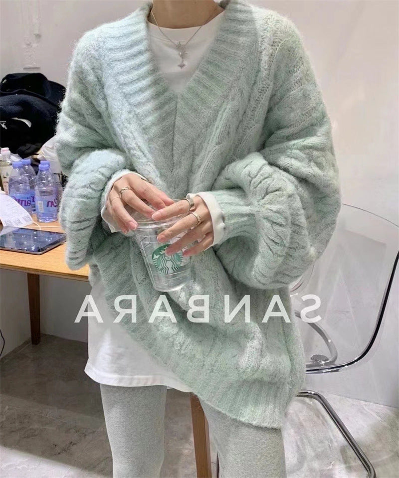 Damernas mjuk grovstickad cardigan med V-hals och vida ärmar Eva Jonsson-Eva Jonsson