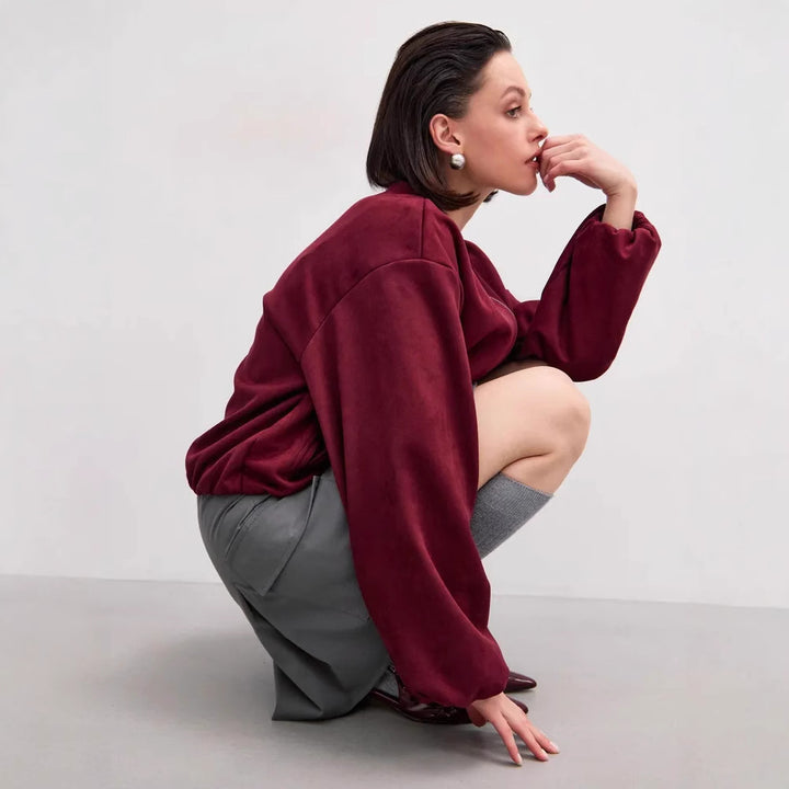 Damernas mjuka oversized sweatshirtjacka med modern blixtlås och sidofickor Mirla-Eva Jonsson