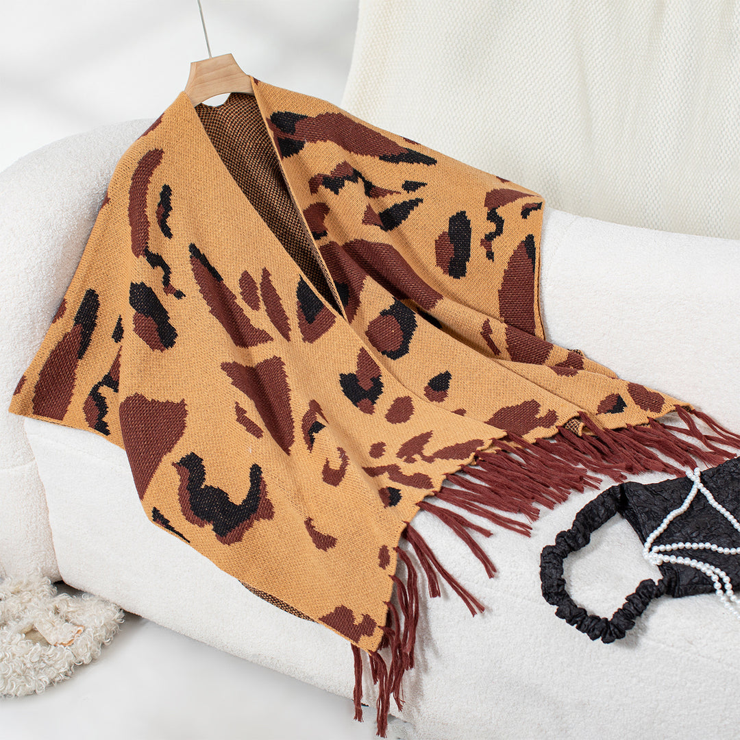 Damernas mjuka scarf med fransigt mönster Mirla-Eva Jonsson