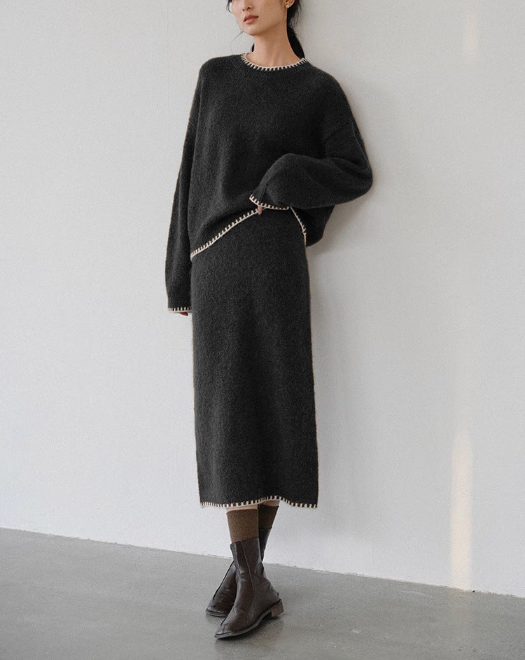 Damernas mjuka stickad outfit med fina detaljer och avslappnad snitt Eva Jonsson-Eva Jonsson