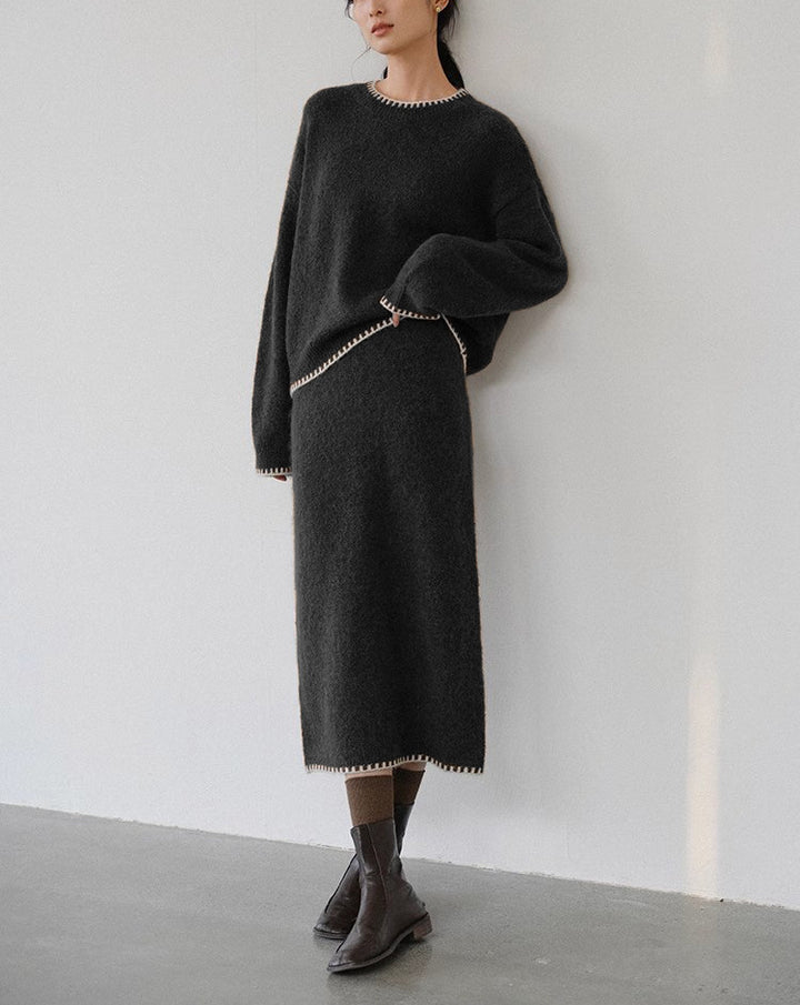 Damernas mjuka stickad outfit med fina detaljer och avslappnad snitt Eva Jonsson-Eva Jonsson