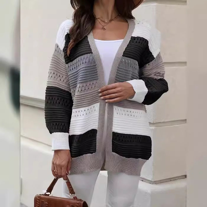 Damernas mode cardigan med unikt mönster och avslappnad passform Mirla-Eva Jonsson
