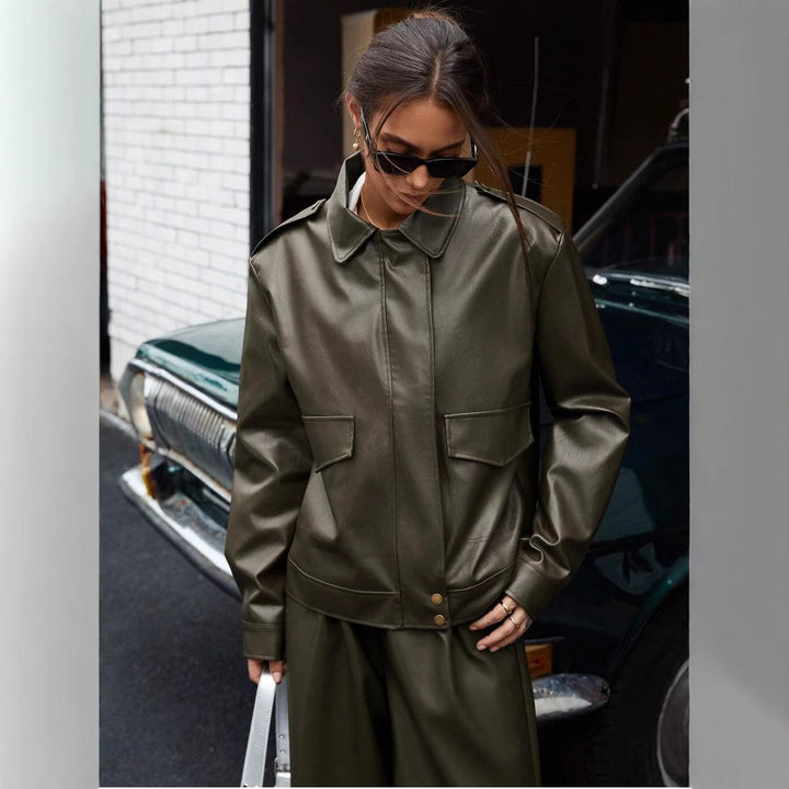 Damernas mode kunstlæderjakke i oversized stil Mirla-Eva Jonsson