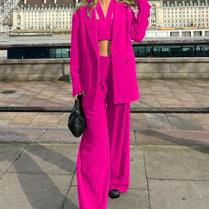 Damernas mode set med vid blazer och croppad topp Mirla-Eva Jonsson