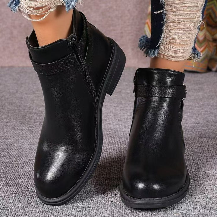 Damernas mode stövletter med elegant dragkedja och stilren komfortdesign Mirla-Eva Jonsson