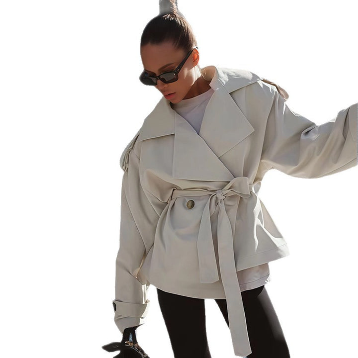 Damernas mode trenchjacka med bälte design och avslappnad skärning Mirla-Eva Jonsson