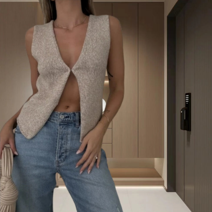 Damernas mode-wrap-top med unik skärning och avslappnad passform Mirla-Eva Jonsson