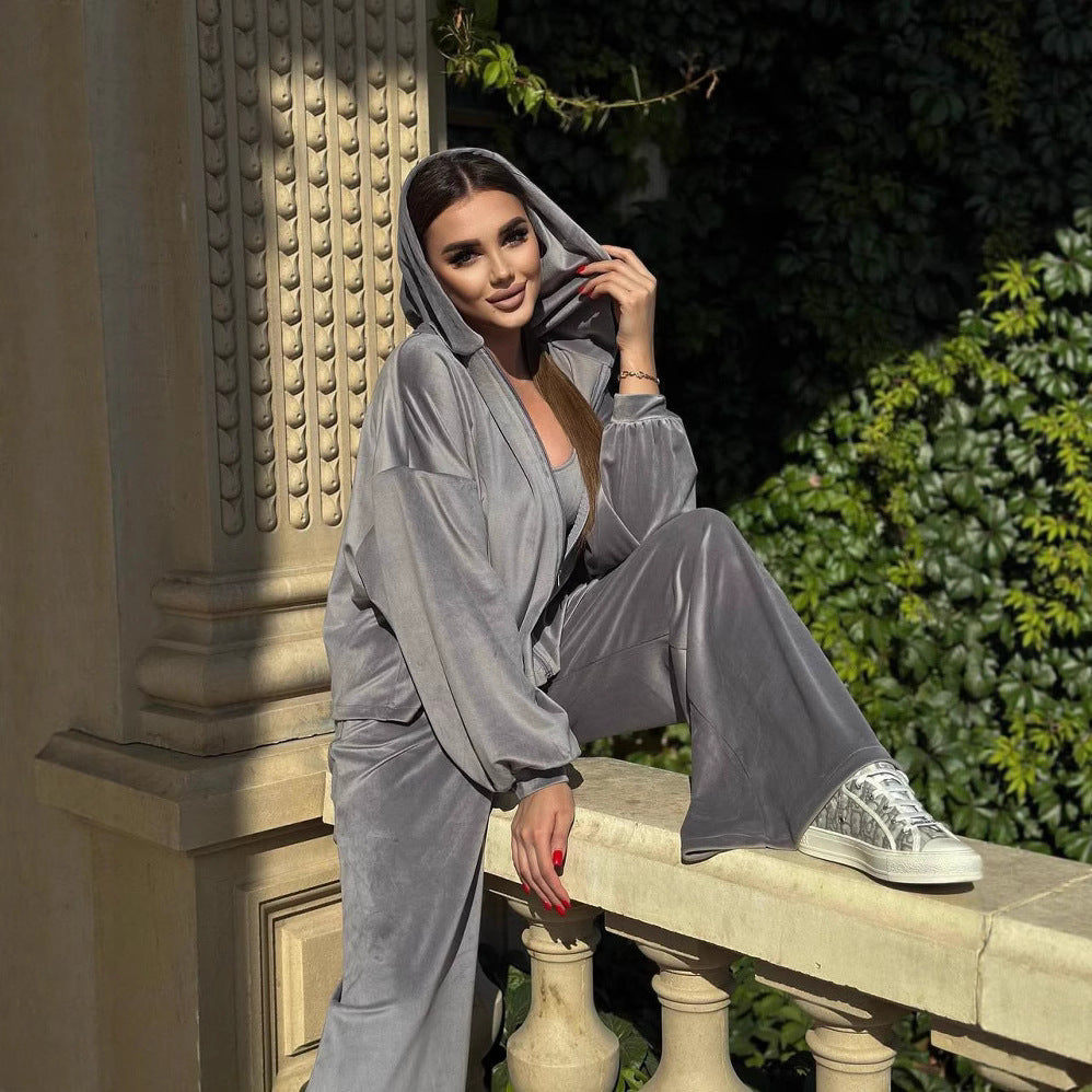 Damernas modekombinerbara fritidsset med cropped topp och mjuk jacka Eva Jonsson-Eva Jonsson