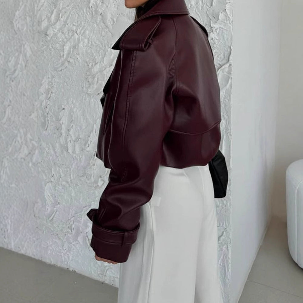 Damernas modekonstläderjacka med oversized snitt och bred krage Mirla-Eva Jonsson