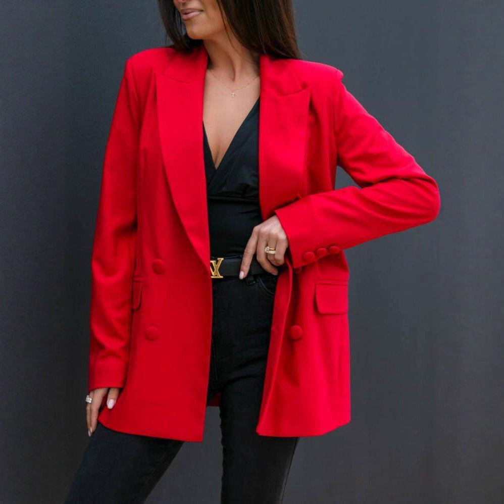 Damernas moderiktiga blazer med dubbel knapprad och lyxig design Mirla-Eva Jonsson