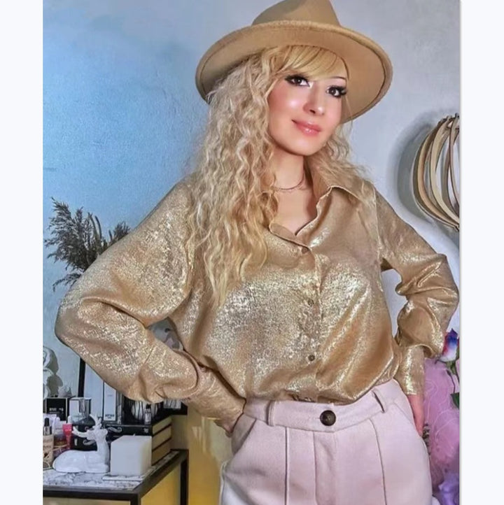 Damernas moderiktiga cropped skjorta med volangärmar Mirla-Eva Jonsson