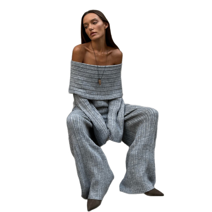 Damernas moderiktiga stickad ensemble med off-shoulder topp och vida byxor Mirla-Eva Jonsson