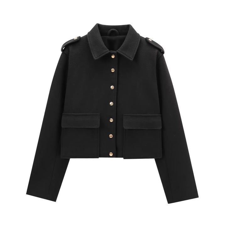 Damernas moderna cropped jacka med gyllene tryckknappar Mirla-Eva Jonsson