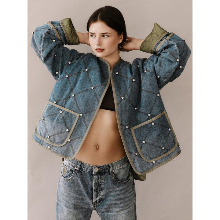 Damernas moderna denimjacka med diamantquiltning Mirla-Eva Jonsson