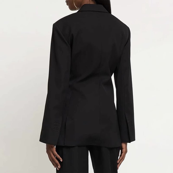 Damernas moderna snittblazer med asymmetrisk design Mirla-Eva Jonsson