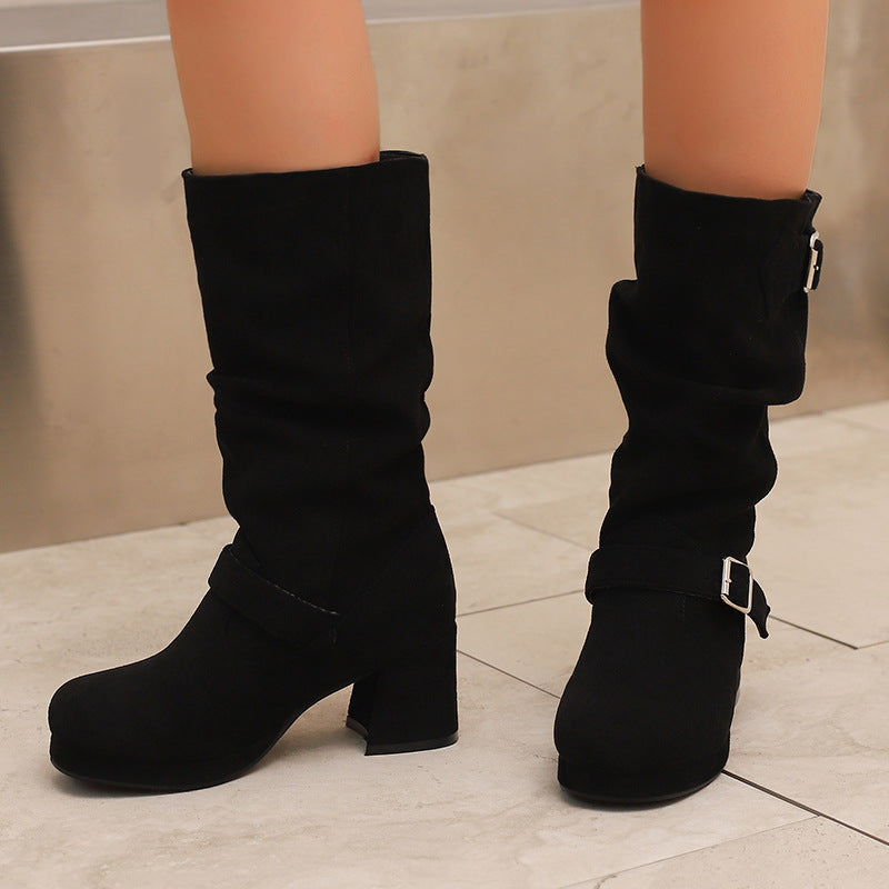 Damernas moderna stövlar med raffinerad bältesdetalj Eva Jonsson-Eva Jonsson