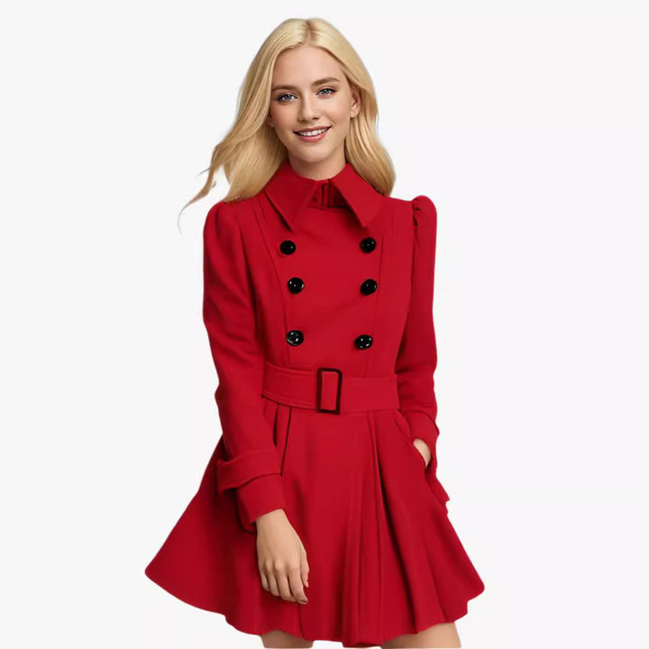 Damernas moderna trenchcoat med figursydd skärning och dubbelknappar Mirla-Eva Jonsson