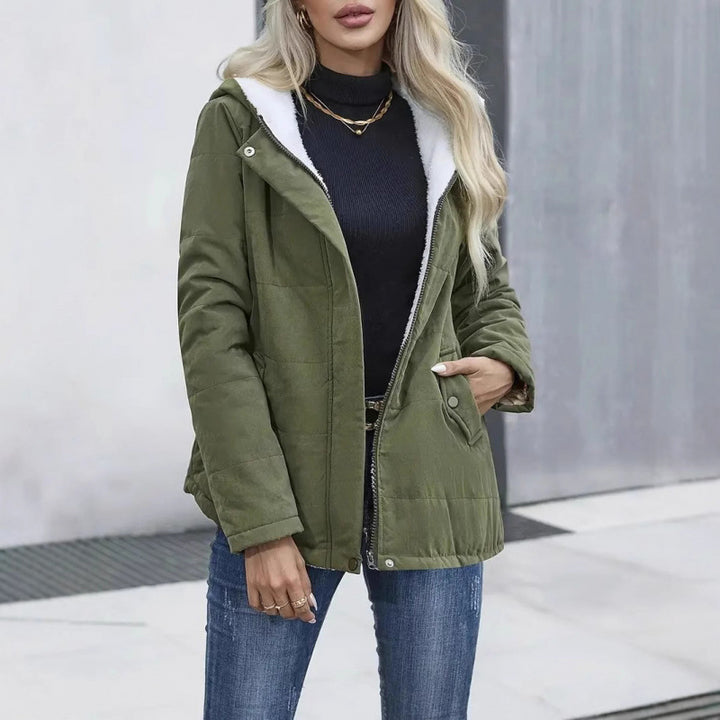 Damernas moderna vinterjacka Mirla-Eva Jonsson