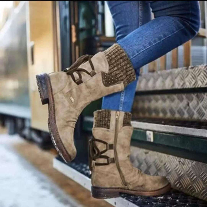 Damernas modetrendiga stövletter med stiliga detaljer och praktisk dragkedja Mirla-Eva Jonsson
