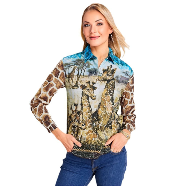 Damernas modiga blus med giraffmotiv Mirla-Eva Jonsson