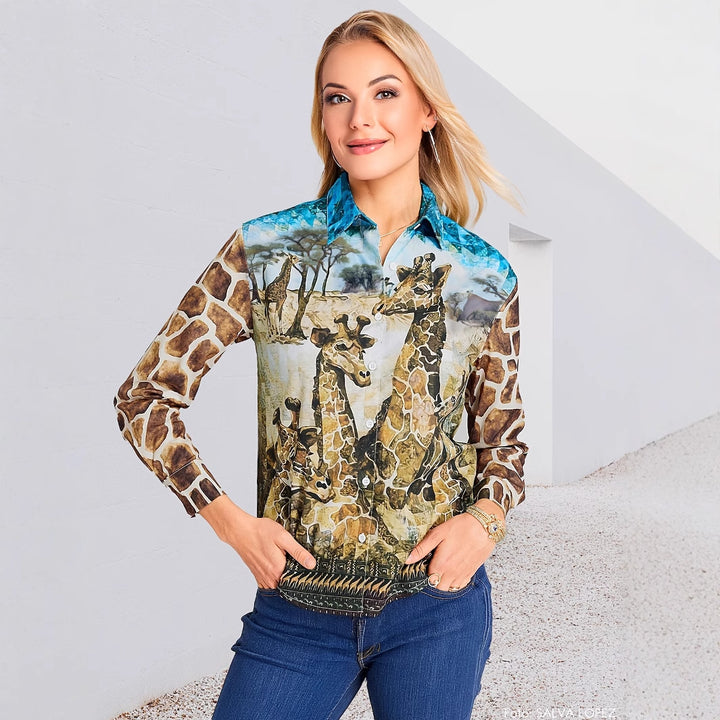 Damernas modiga blus med giraffmotiv Mirla-Eva Jonsson