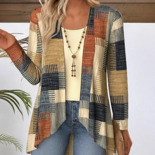 Damernas modiga cardigan med asymmetrisk skärning och geometriskt mönster Mirla-Eva Jonsson
