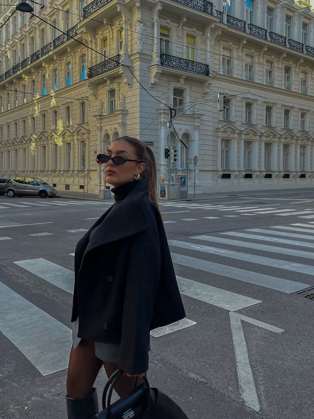 Damernas modiga oversized-jacka med dubbel knapplist och bred passform Mirla-Eva Jonsson