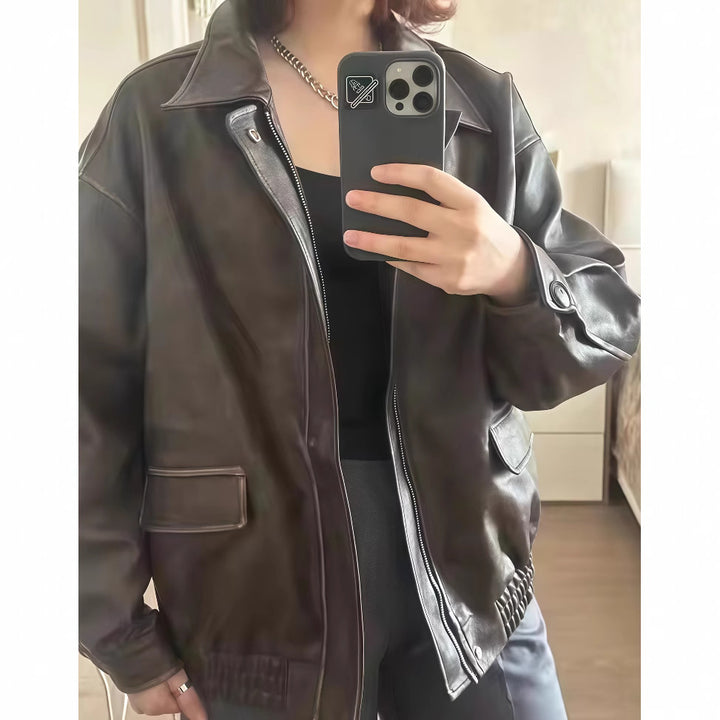 Damernas modiga oversized läderjacka med strukturerad design Mirla-Eva Jonsson