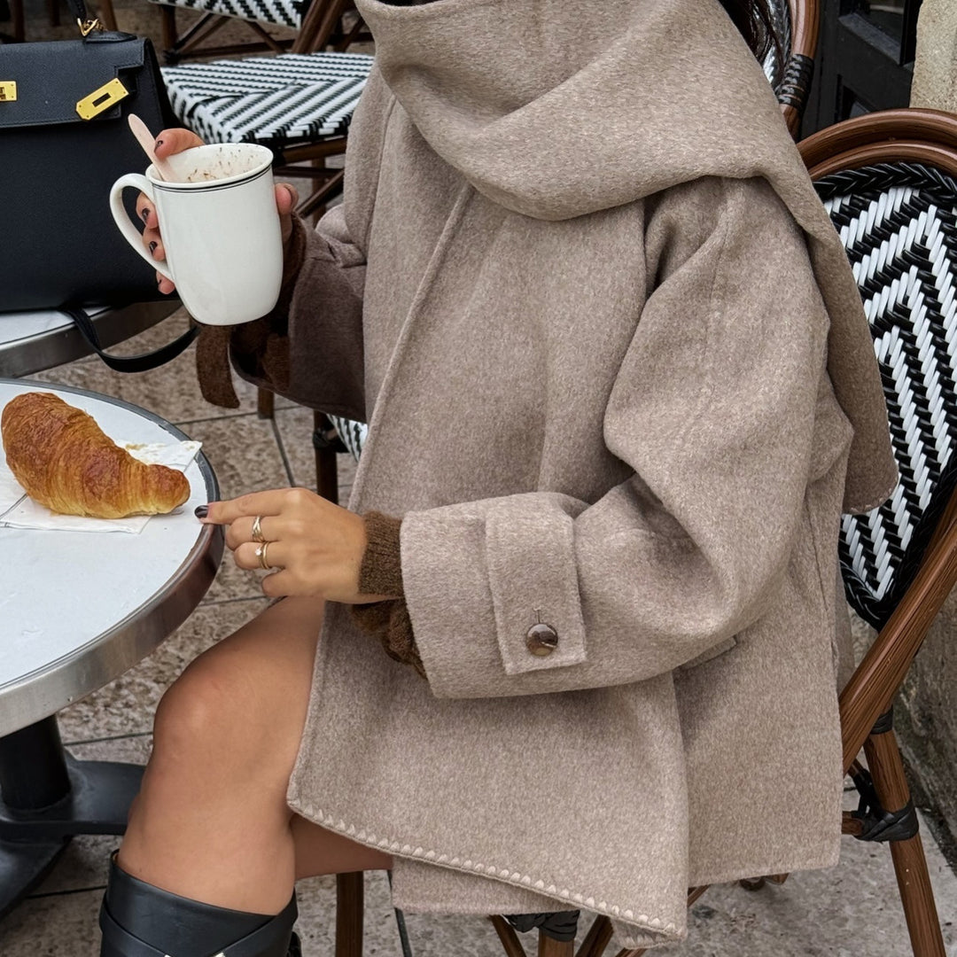 Damernas modiga ulljacka med oversized snitt och elegant revers Mirla-Eva Jonsson