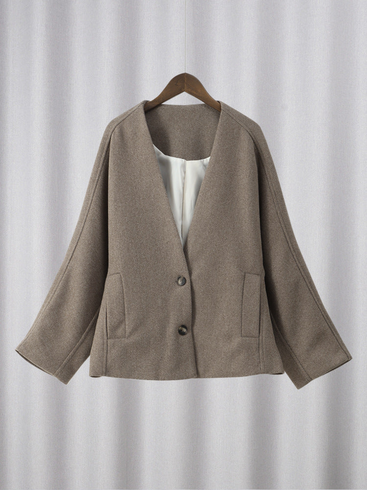 Damernas modiga ulljacka med oversized snitt och elegant revers Mirla-Eva Jonsson