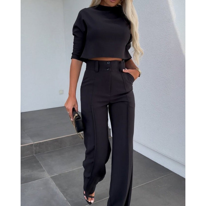 Damernas modiska cropped topp med eleganta palazzo byxor Mirla-Eva Jonsson