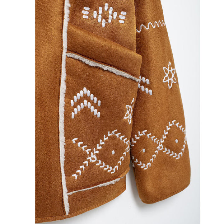 Damernas modiska jacka med broderad och elegant teddykrage Mirla-Eva Jonsson